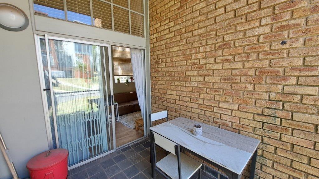 1 Bedroom Property for Sale in Houghton Gauteng