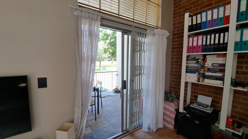 1 Bedroom Property for Sale in Houghton Gauteng