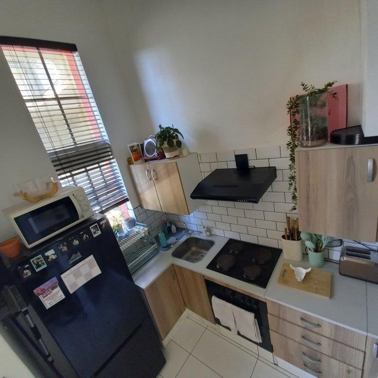 1 Bedroom Property for Sale in Houghton Gauteng