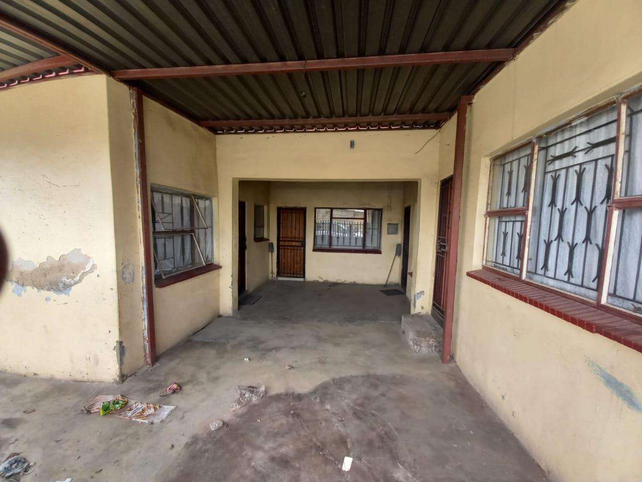 2 Bedroom Property for Sale in Tembisa Gauteng