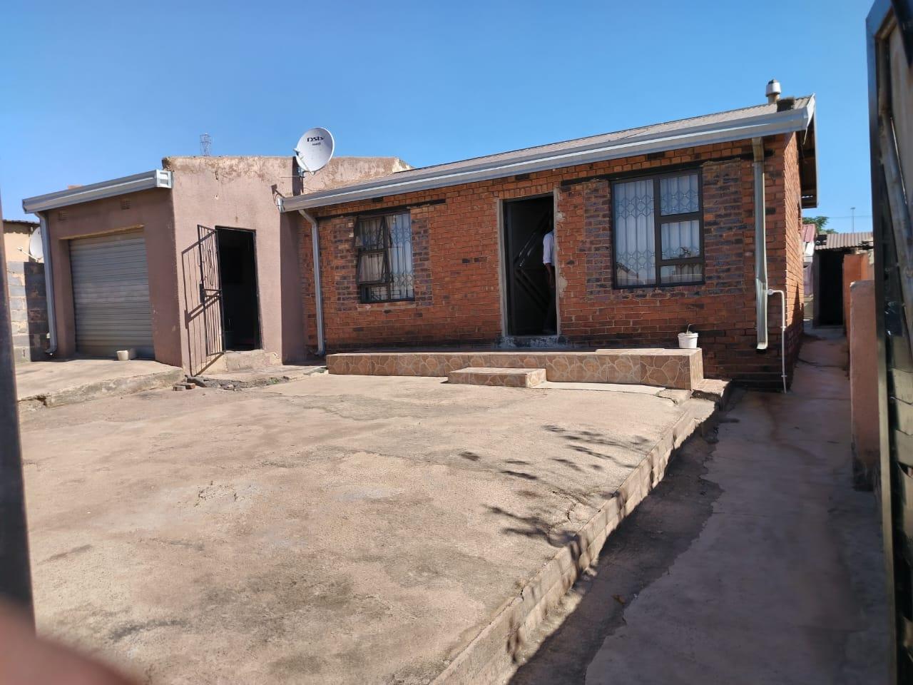 2 Bedroom Property for Sale in Tembisa Gauteng