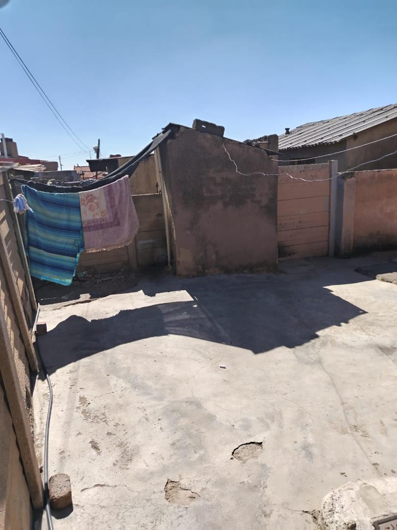 2 Bedroom Property for Sale in Tembisa Gauteng