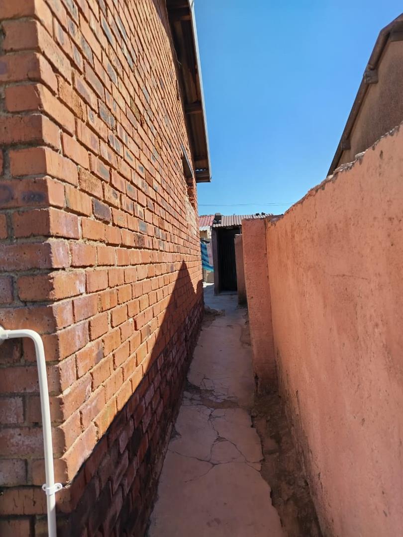 2 Bedroom Property for Sale in Tembisa Gauteng