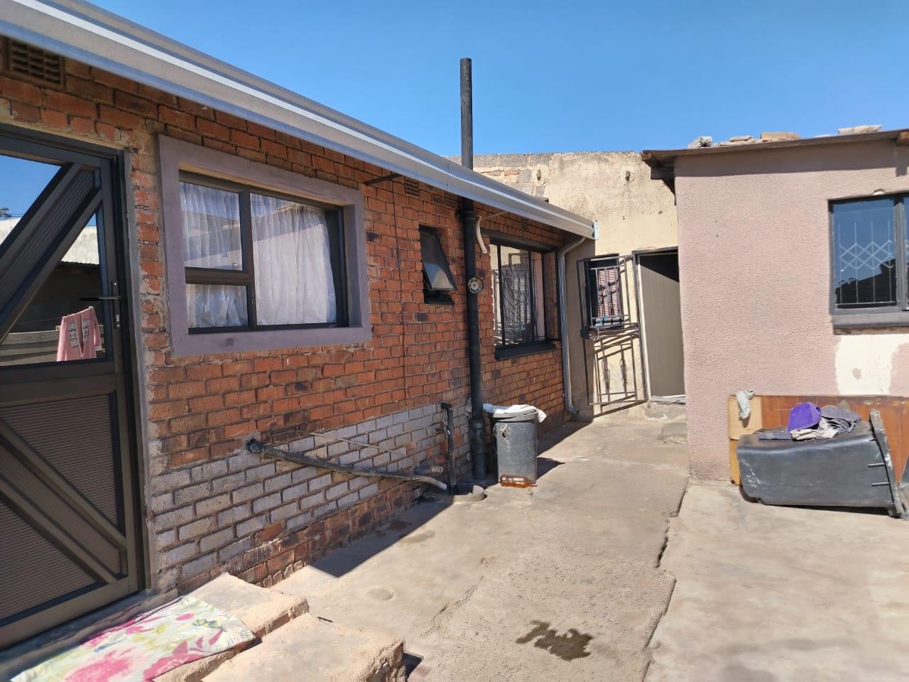 2 Bedroom Property for Sale in Tembisa Gauteng