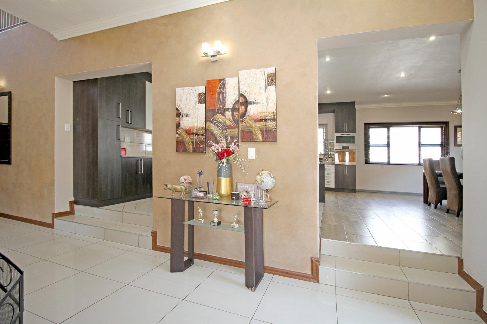 4 Bedroom Property for Sale in Willowbrook Gauteng