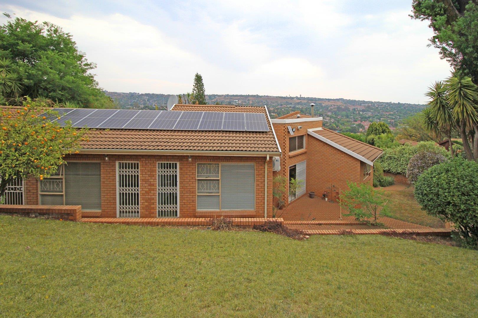 4 Bedroom Property for Sale in Wilro Park Gauteng