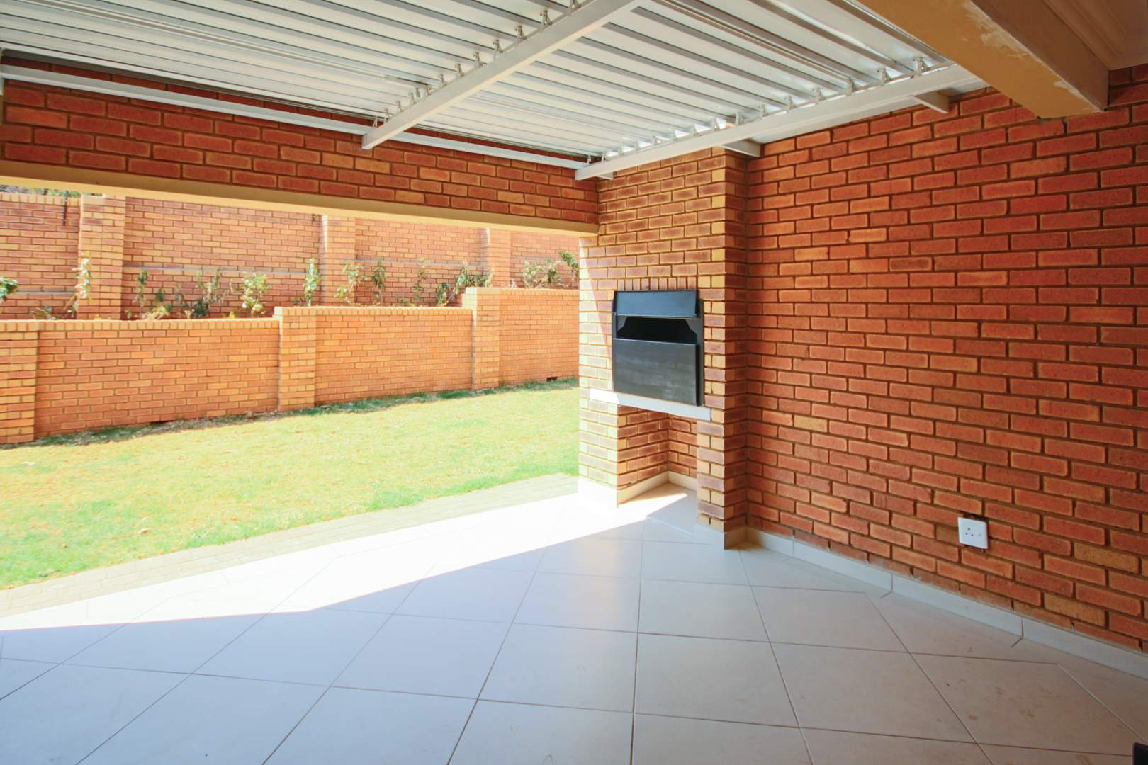 To Let 3 Bedroom Property for Rent in Olympus Gauteng