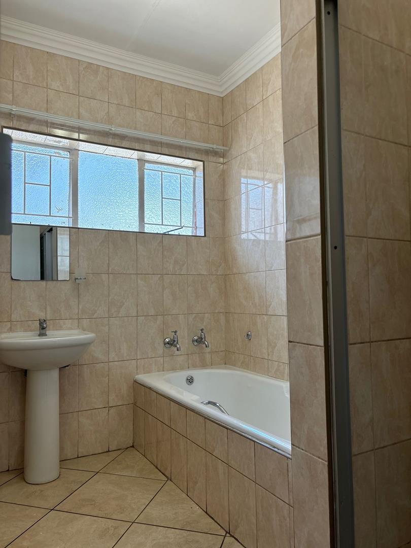 3 Bedroom Property for Sale in Roseville Gauteng