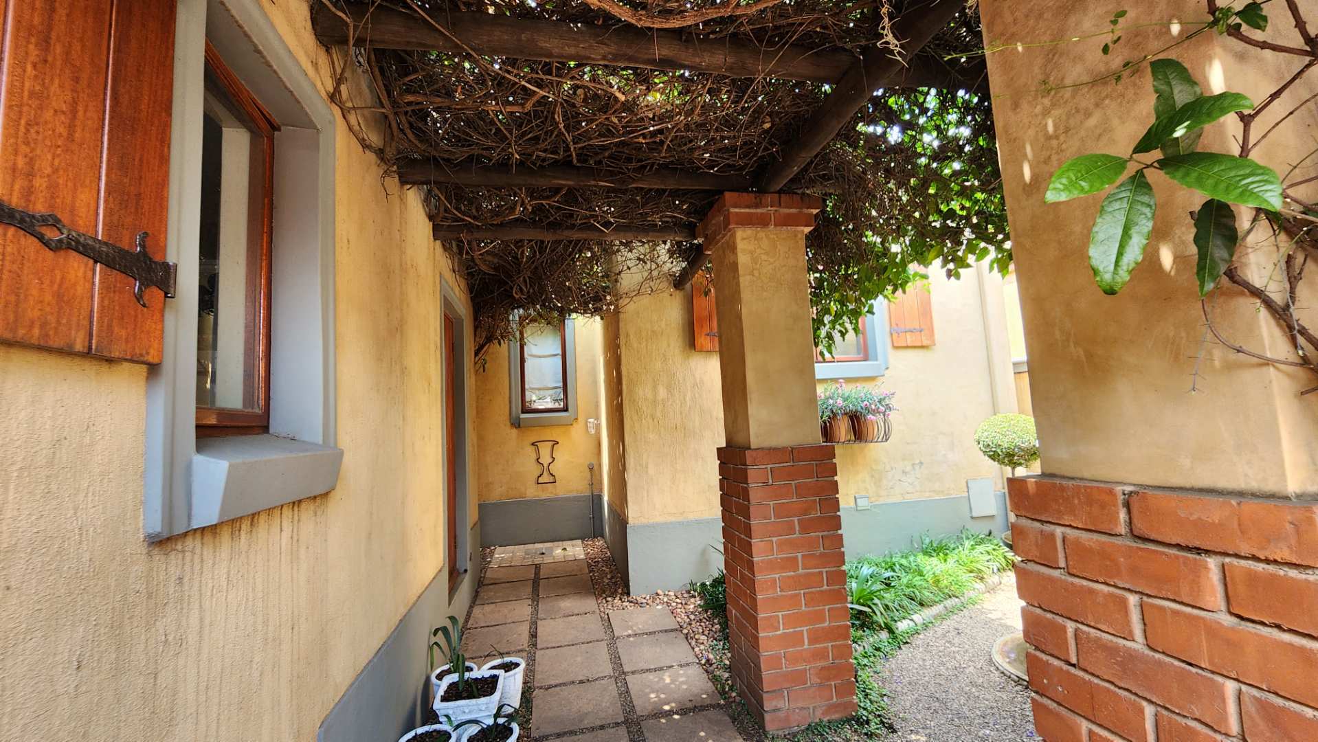 2 Bedroom Property for Sale in Bronberg Gauteng