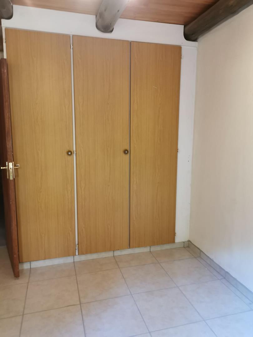 To Let 1 Bedroom Property for Rent in Vorna Valley Gauteng