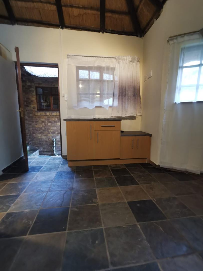 To Let 1 Bedroom Property for Rent in Vorna Valley Gauteng