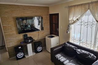 2 Bedroom Property for Sale in Cosmo City Gauteng