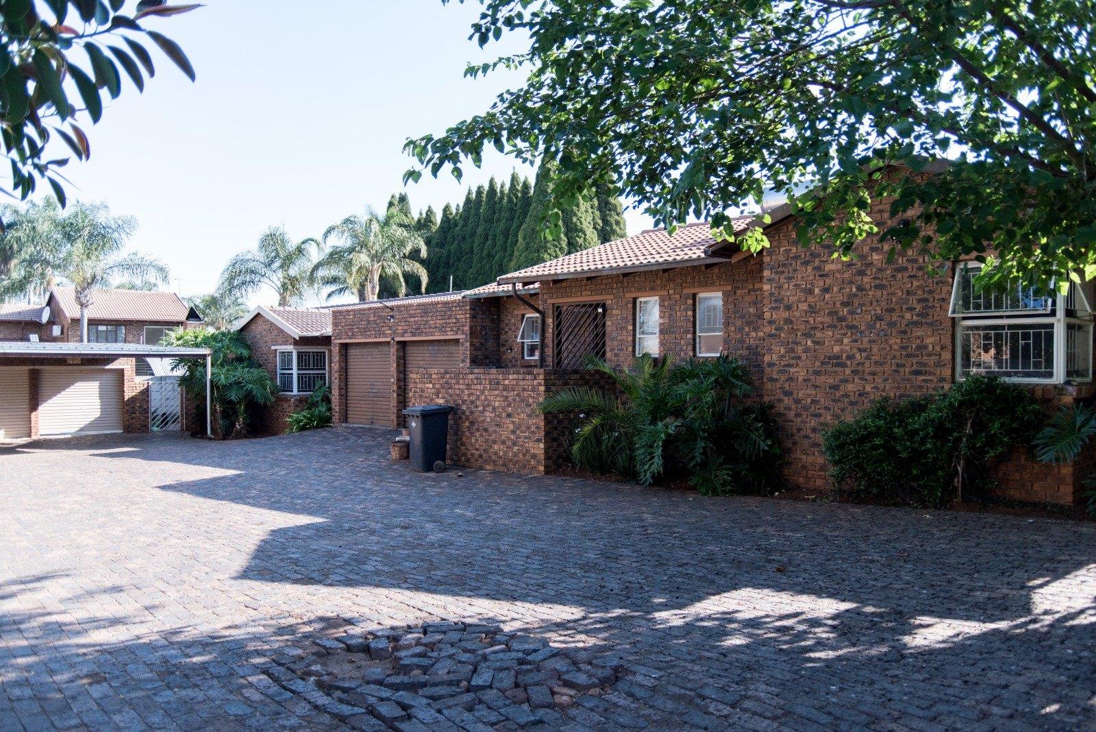 3 Bedroom Property for Sale in Van Riebeeck Park Gauteng