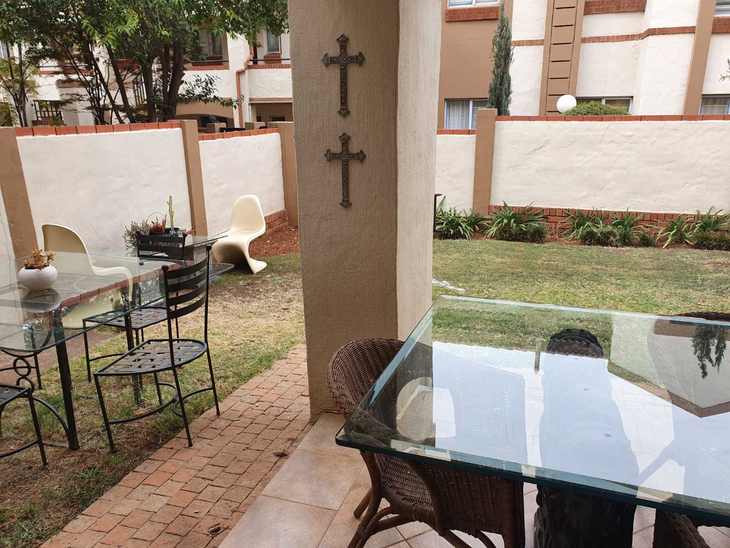 2 Bedroom Property for Sale in Faerie Glen Gauteng