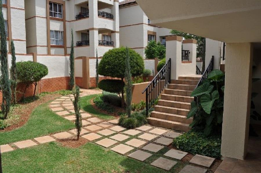 2 Bedroom Property for Sale in Faerie Glen Gauteng