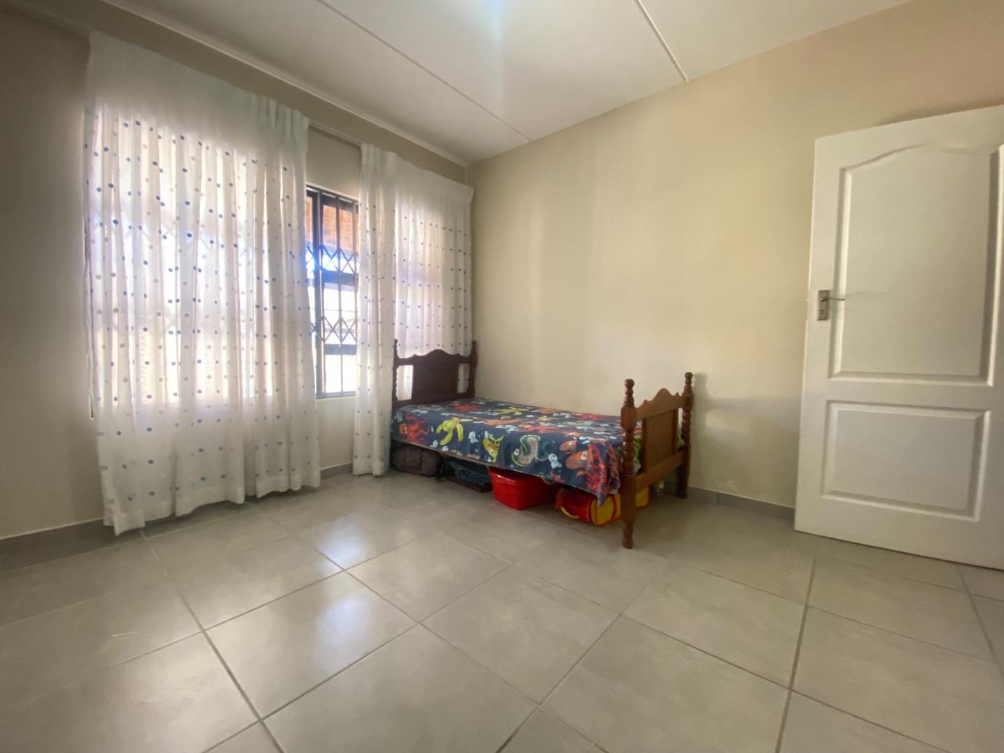 2 Bedroom Property for Sale in Florida Gauteng