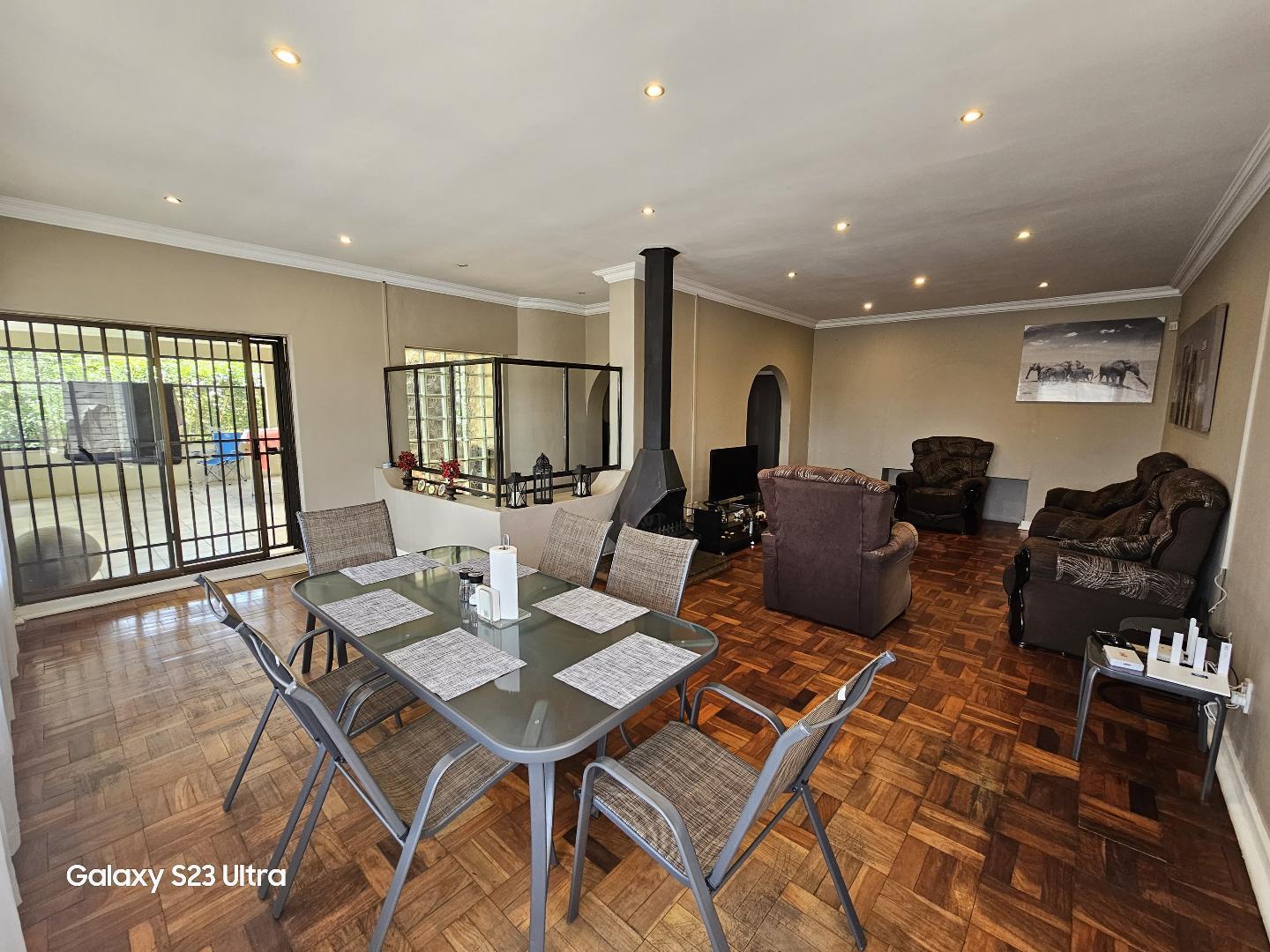 5 Bedroom Property for Sale in Fairwood Gauteng