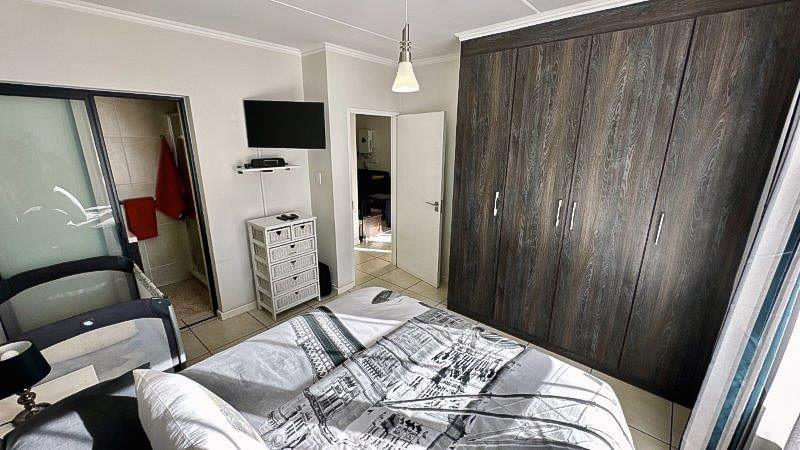 3 Bedroom Property for Sale in Oakdene Gauteng