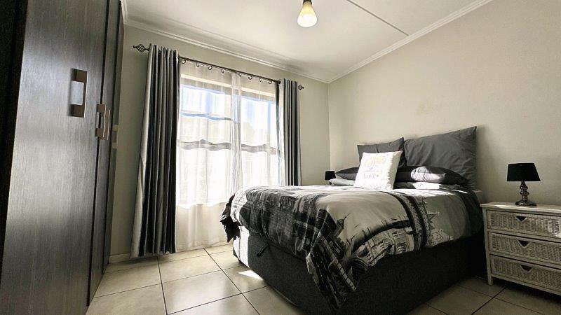 3 Bedroom Property for Sale in Oakdene Gauteng