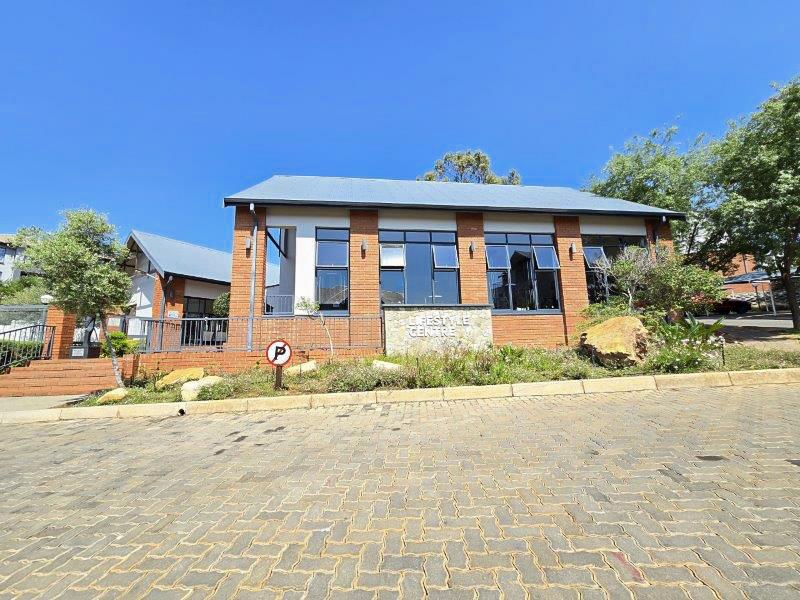 3 Bedroom Property for Sale in Oakdene Gauteng