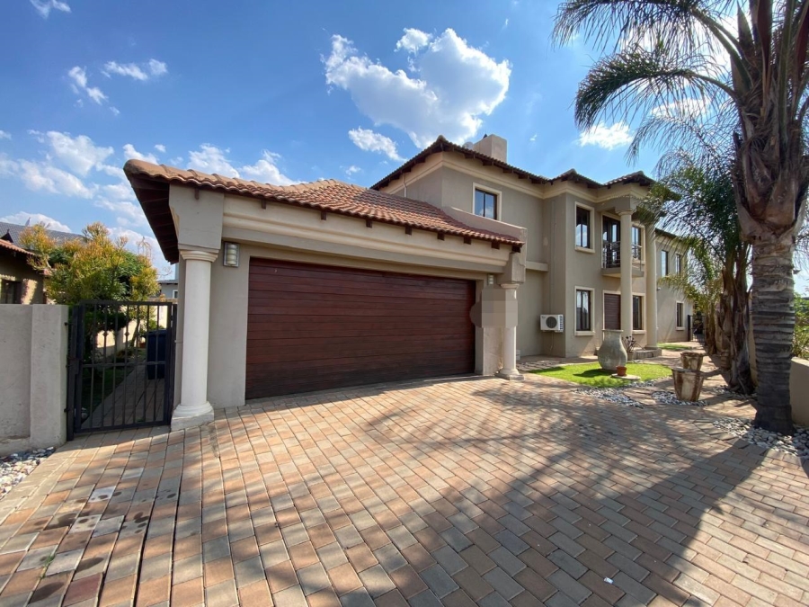 6 Bedroom Property for Sale in Savannah Country Estate Gauteng