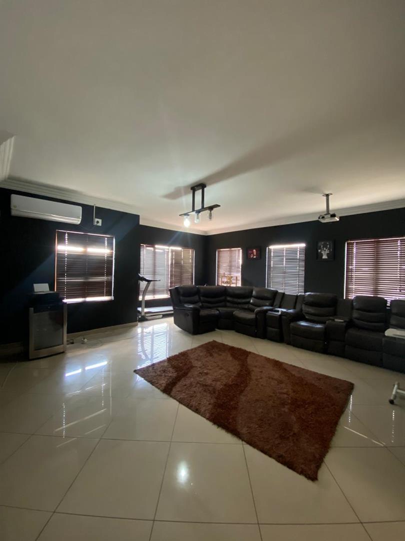 6 Bedroom Property for Sale in Savannah Country Estate Gauteng