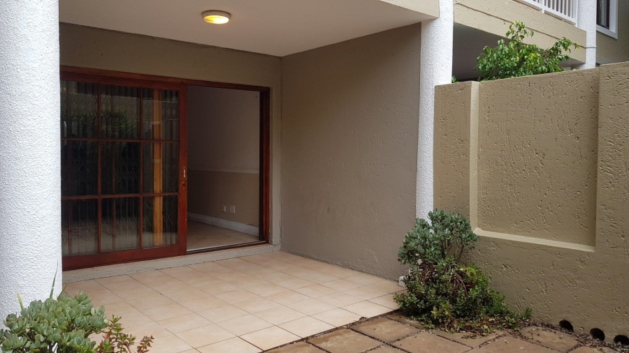 2 Bedroom Property for Sale in Saxonwold Gauteng