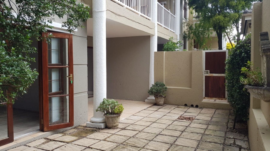 2 Bedroom Property for Sale in Saxonwold Gauteng