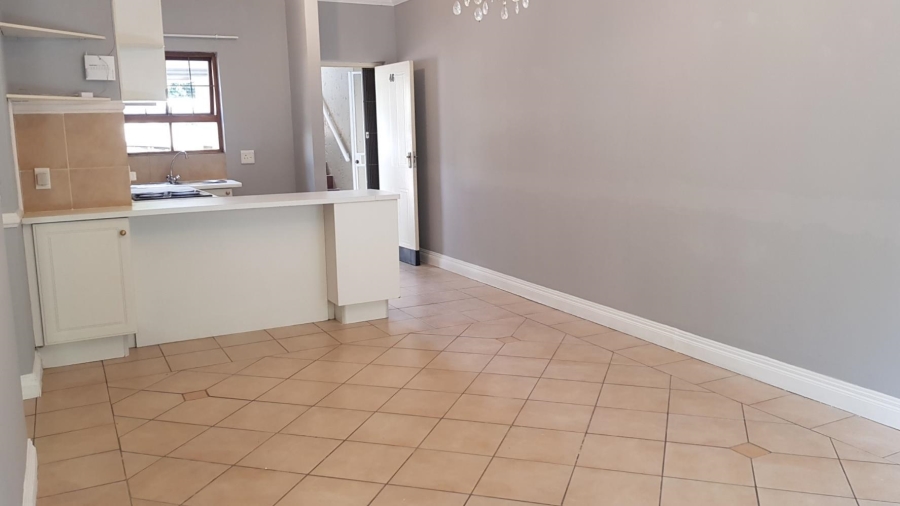 2 Bedroom Property for Sale in Saxonwold Gauteng