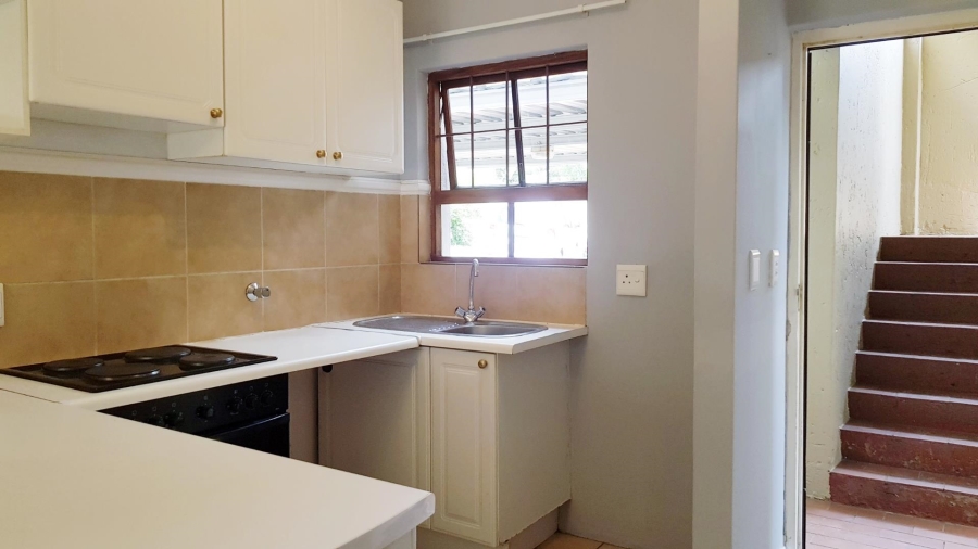 2 Bedroom Property for Sale in Saxonwold Gauteng