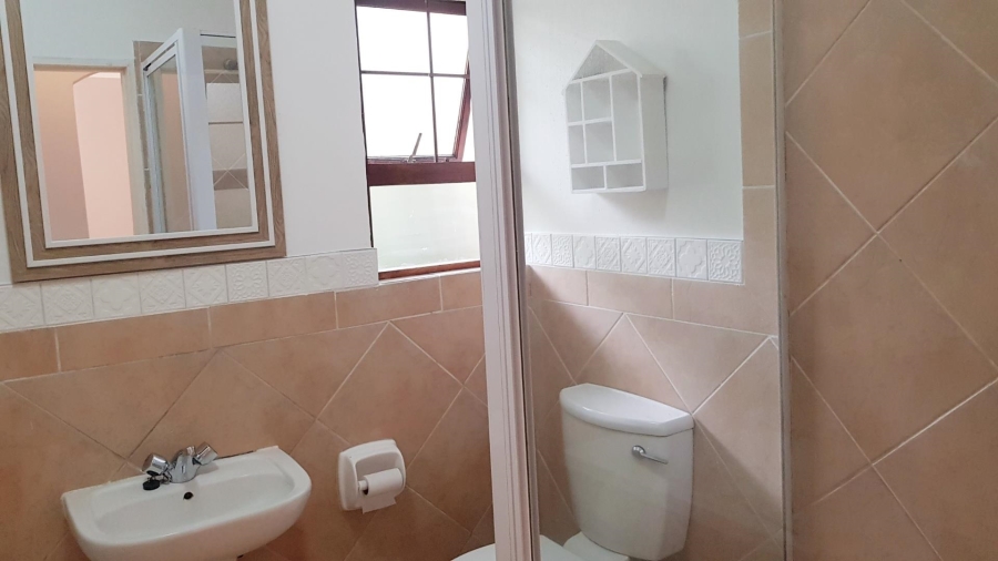 2 Bedroom Property for Sale in Saxonwold Gauteng