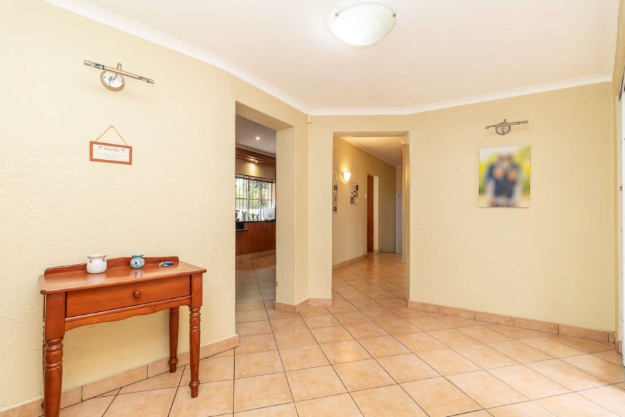 To Let 3 Bedroom Property for Rent in Parkmore Gauteng