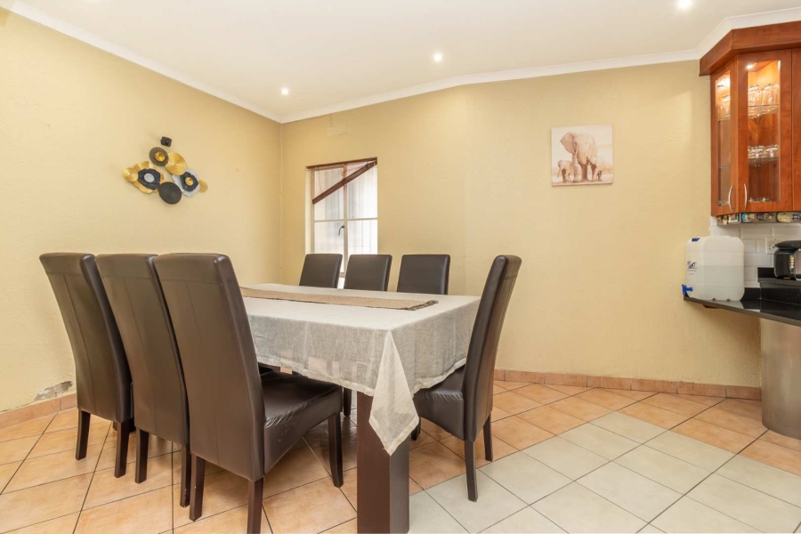 To Let 3 Bedroom Property for Rent in Parkmore Gauteng