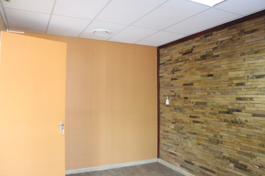 Commercial Property for Sale in Little Falls Gauteng