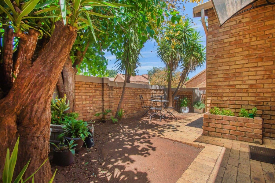 2 Bedroom Property for Sale in Honeydew Manor Gauteng