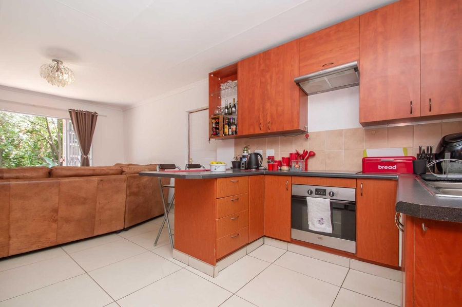 2 Bedroom Property for Sale in Honeydew Manor Gauteng