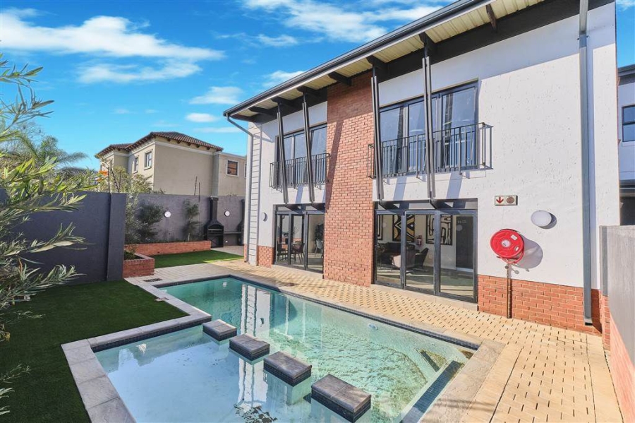 3 Bedroom Property for Sale in Bryanston Gauteng