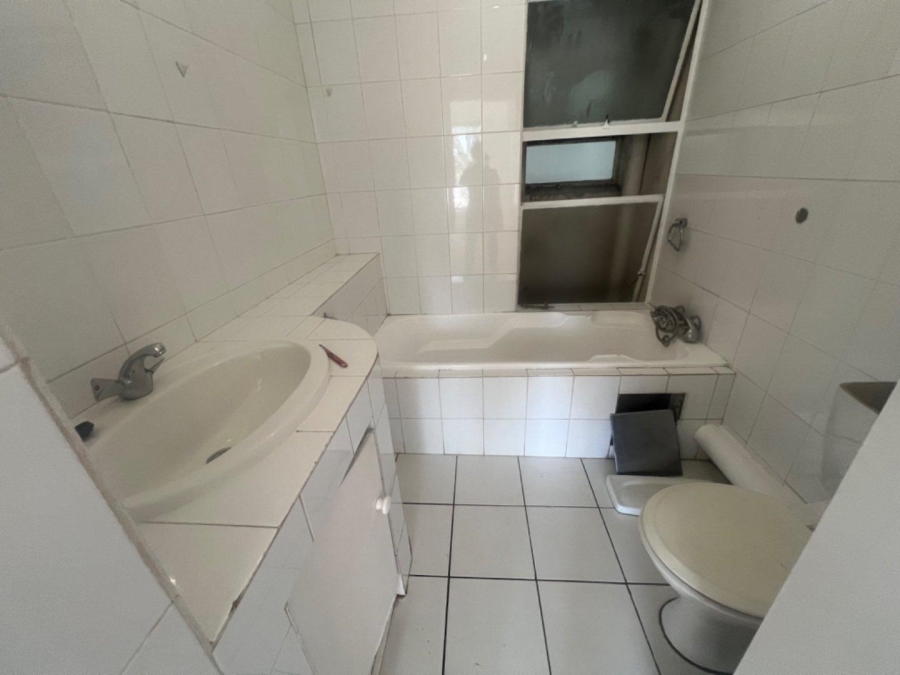 To Let 2 Bedroom Property for Rent in Sandton Central Gauteng