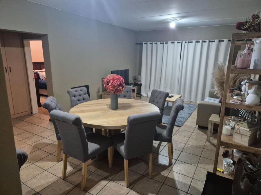 To Let 2 Bedroom Property for Rent in Sunninghill Gauteng