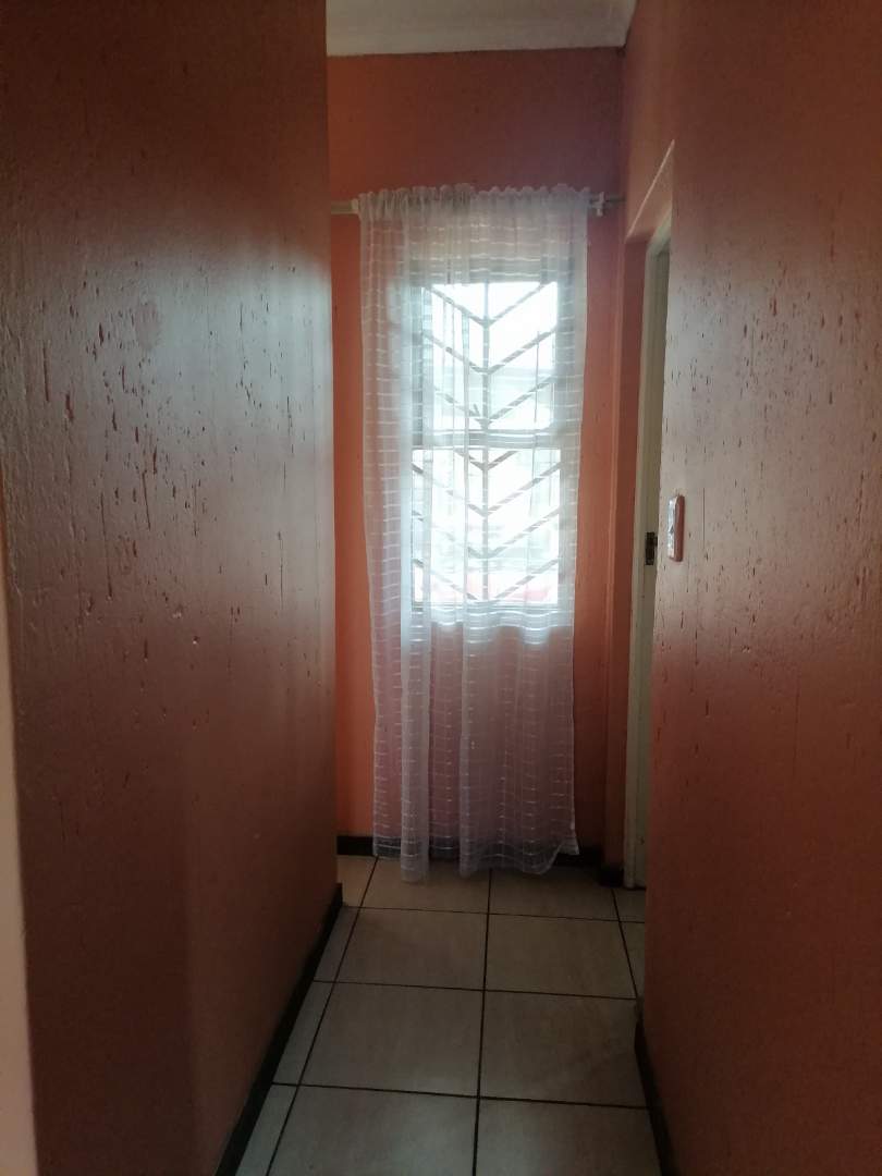 To Let 2 Bedroom Property for Rent in Helderwyk Gauteng