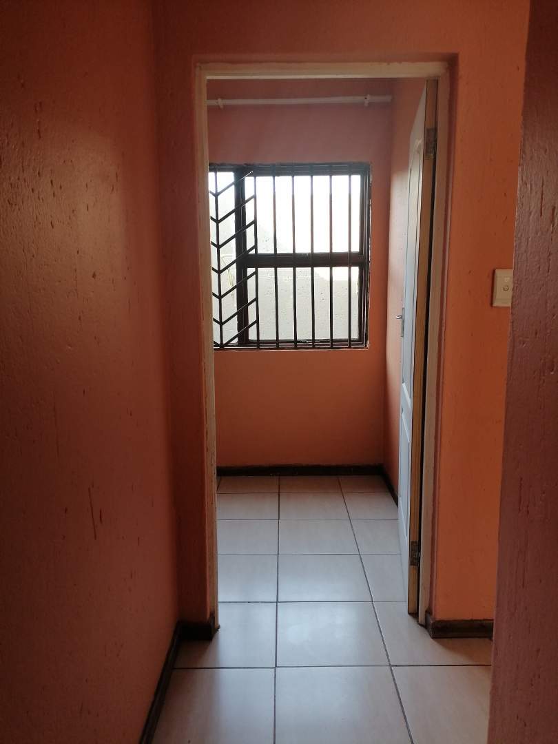 To Let 2 Bedroom Property for Rent in Helderwyk Gauteng