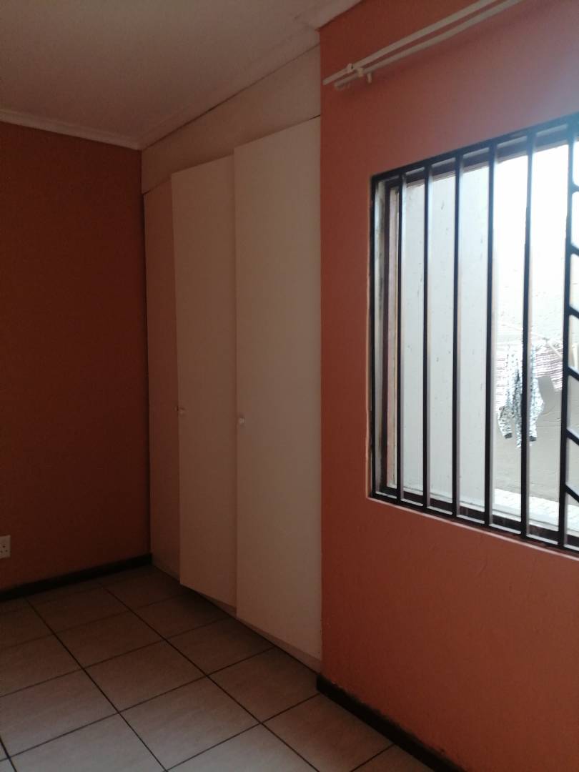 To Let 2 Bedroom Property for Rent in Helderwyk Gauteng