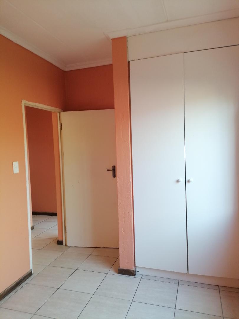 To Let 2 Bedroom Property for Rent in Helderwyk Gauteng