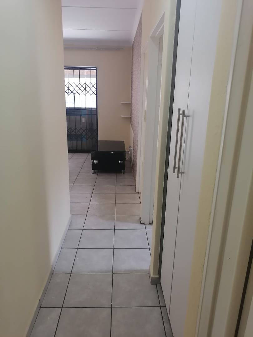 To Let 3 Bedroom Property for Rent in Cloverdene Gauteng