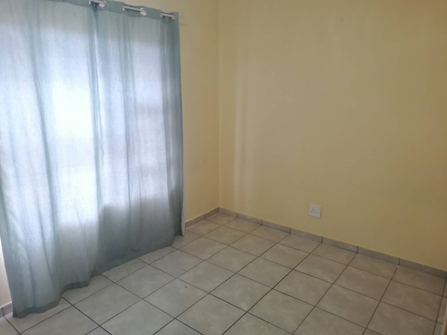 To Let 3 Bedroom Property for Rent in Cloverdene Gauteng