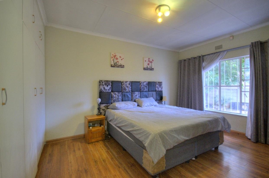 3 Bedroom Property for Sale in Brackendowns Gauteng