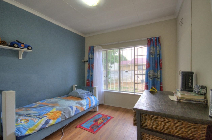 3 Bedroom Property for Sale in Brackendowns Gauteng