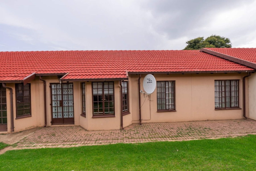 3 Bedroom Property for Sale in Meredale Gauteng