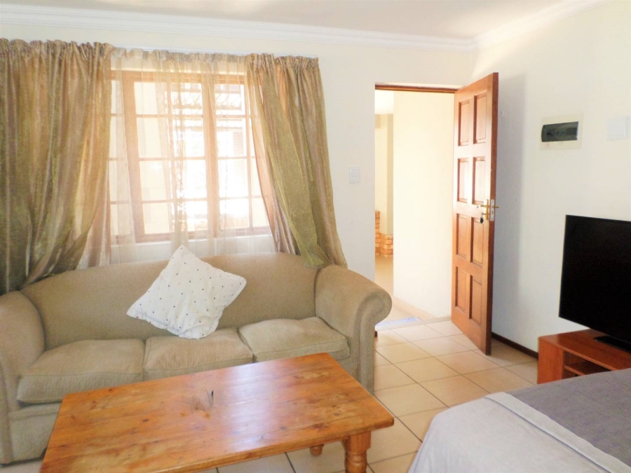 1 Bedroom Property for Sale in Olympus AH Gauteng