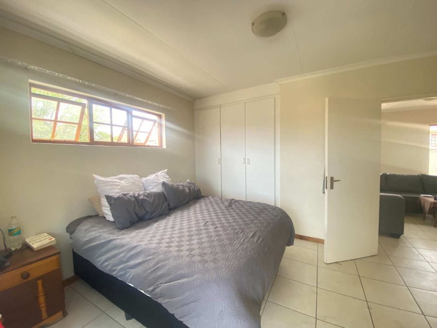 1 Bedroom Property for Sale in Olympus AH Gauteng